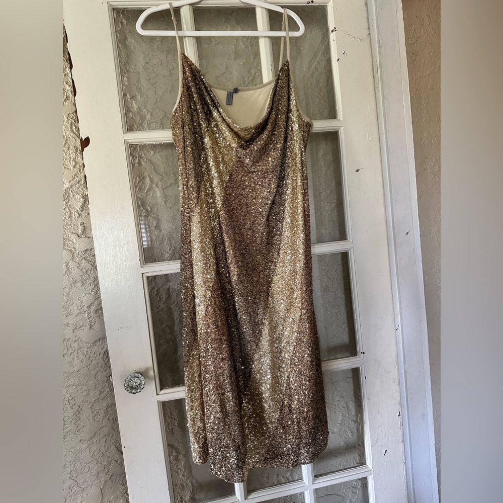 Elegant Gold Sequin Dress